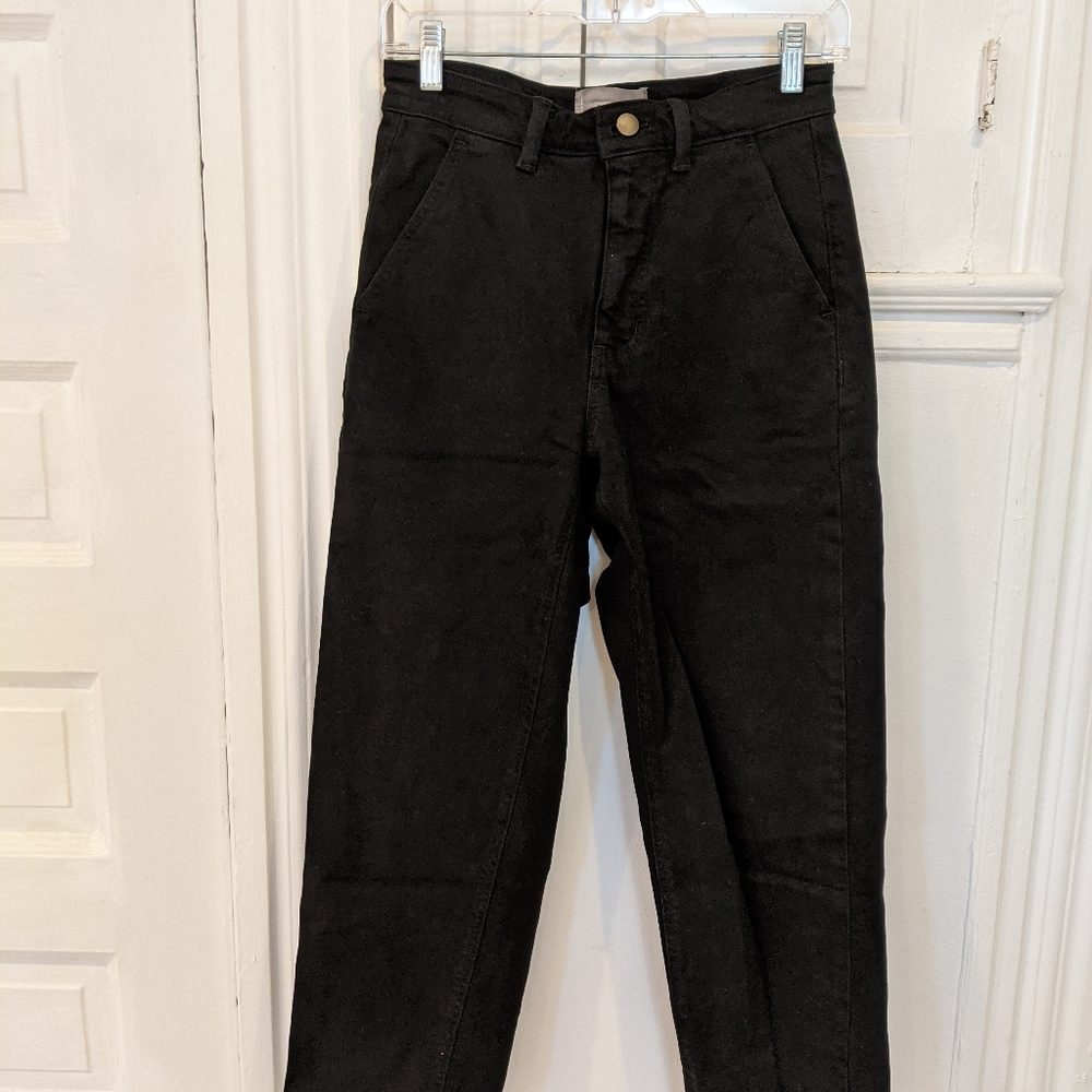 Everlane Straight Leg Crop in Black, Size 4